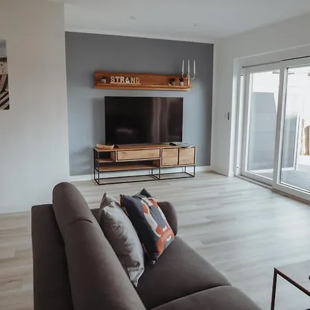 Deine Meerzeit 아파트 부숨