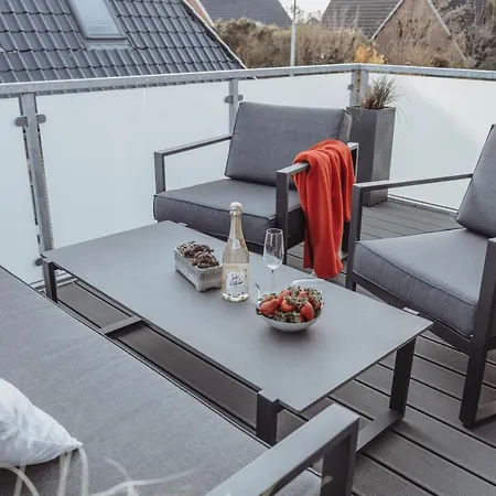 Deine Meerzeit 아파트 부숨