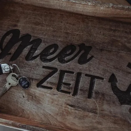 아파트 Deine Meerzeit 부숨